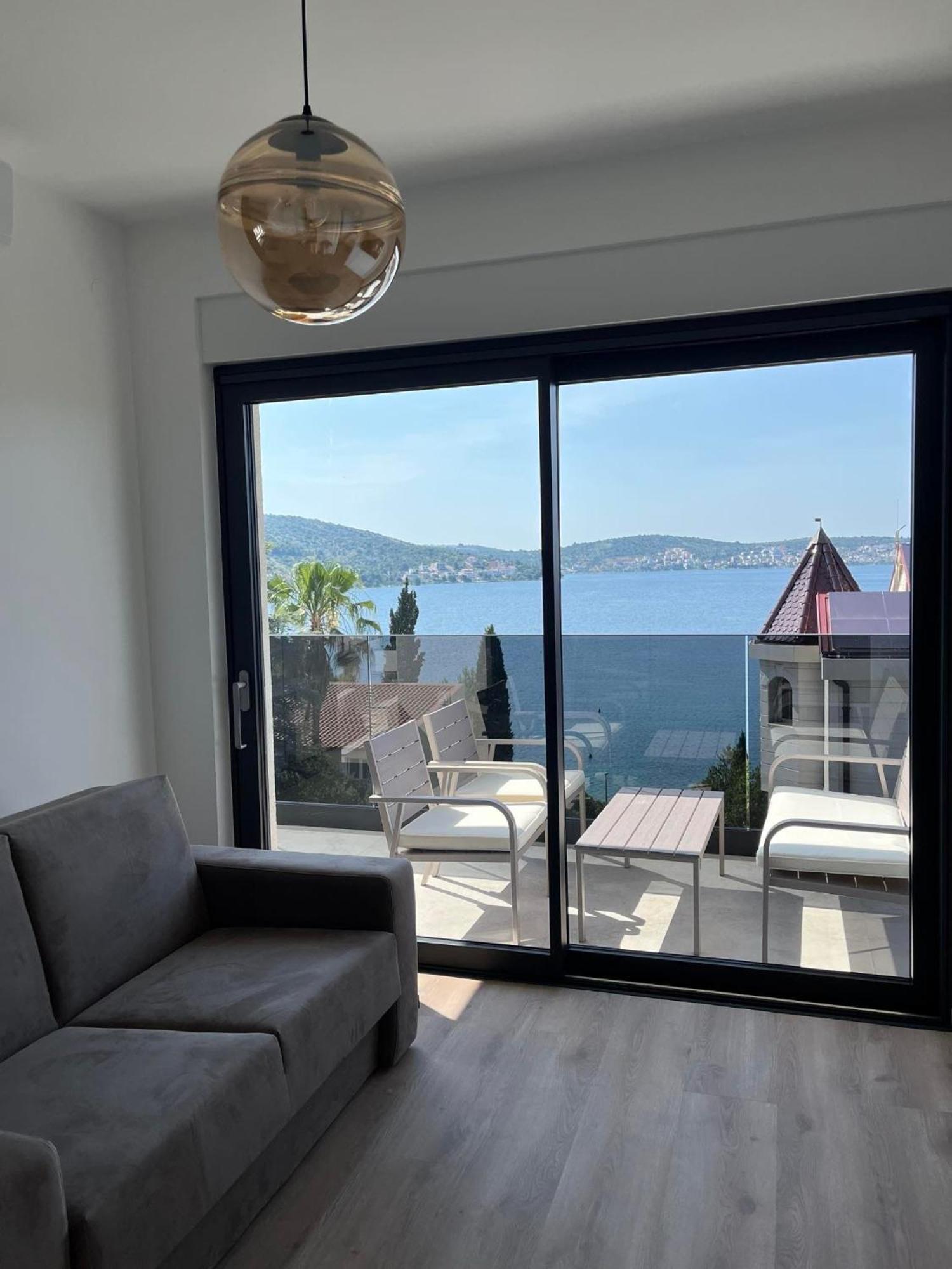 Luxvu Appartement Rogoznica  Buitenkant foto