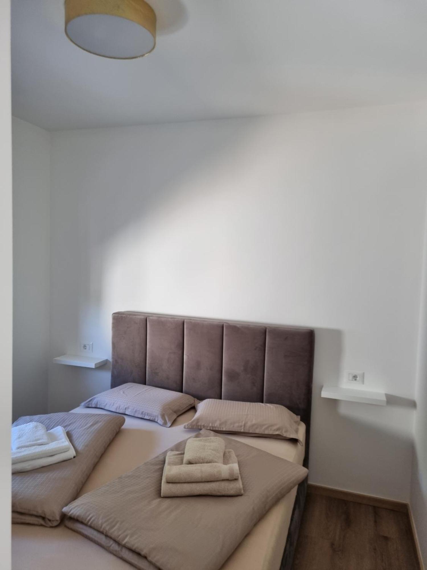 Luxvu Appartement Rogoznica  Buitenkant foto